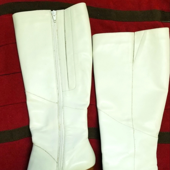 SOLD - Genuine leather boots - Picture 2 of 8